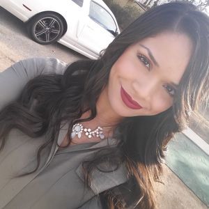 Meet your Posher, Roxanna